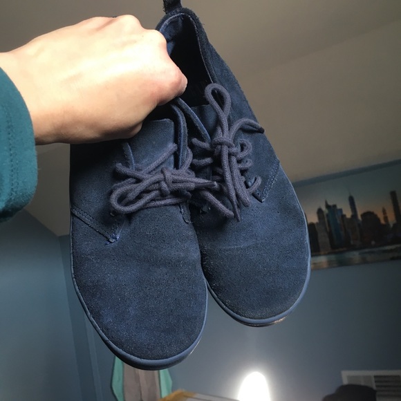 Gap boy shoes size 3 - Picture 2 of 5
